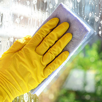 glass fence maintenance tips