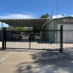 Industrial sliding gate