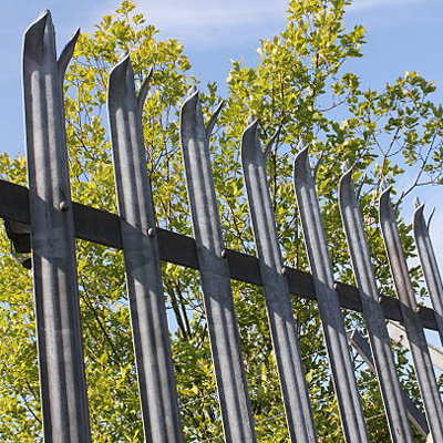 Fencing for Commercial and Industrial Settings