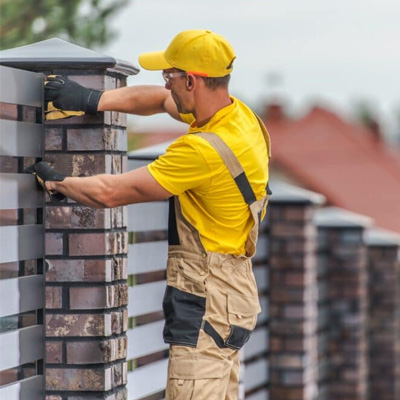 Choose the Right Fencing Company