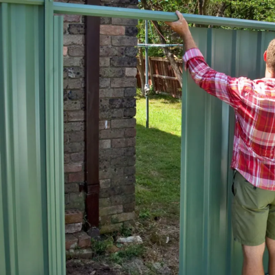 Colorbond Fence Looking Tired? Here’s When It’s Time to Replace