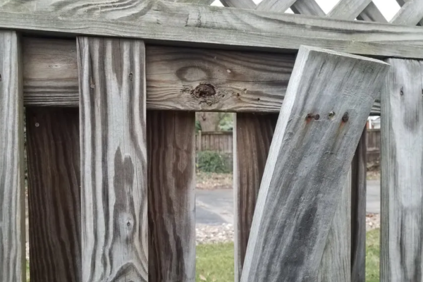 Warping Fence Problems Here’s How to Fix Them for Good