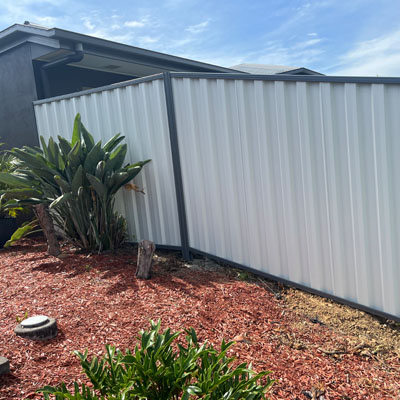 How Coastal Conditions Affect Fence Lifespan