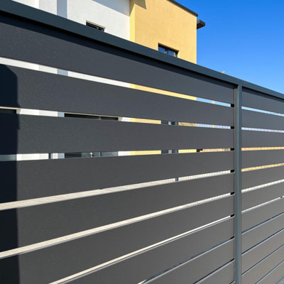 How Coastal Conditions Affect Fence Lifespan