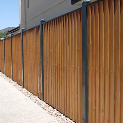 Slat Fencing vs Solid Panel Fencing: Finding the Right Balance of Privacy and Style