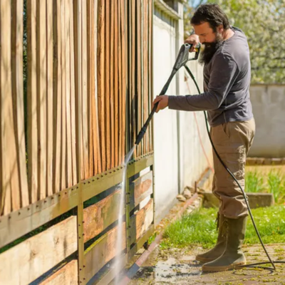 Slat Fencing vs Solid Panel Fencing: Finding the Right Balance of Privacy and Style