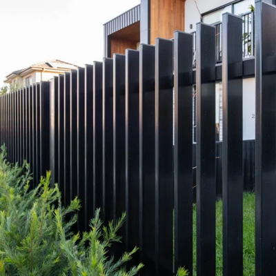 Colorbond vs Aluminium Fencing in Queensland’s Climate: Which Lasts Longer?