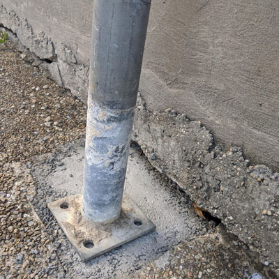 How Fence Footings Affect Strength and Lifespan