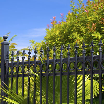 What Type of Steel Fence Is Right for Your Property - Palisade fence type