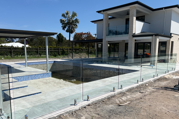 Glass vs Aluminium Pool Fencing